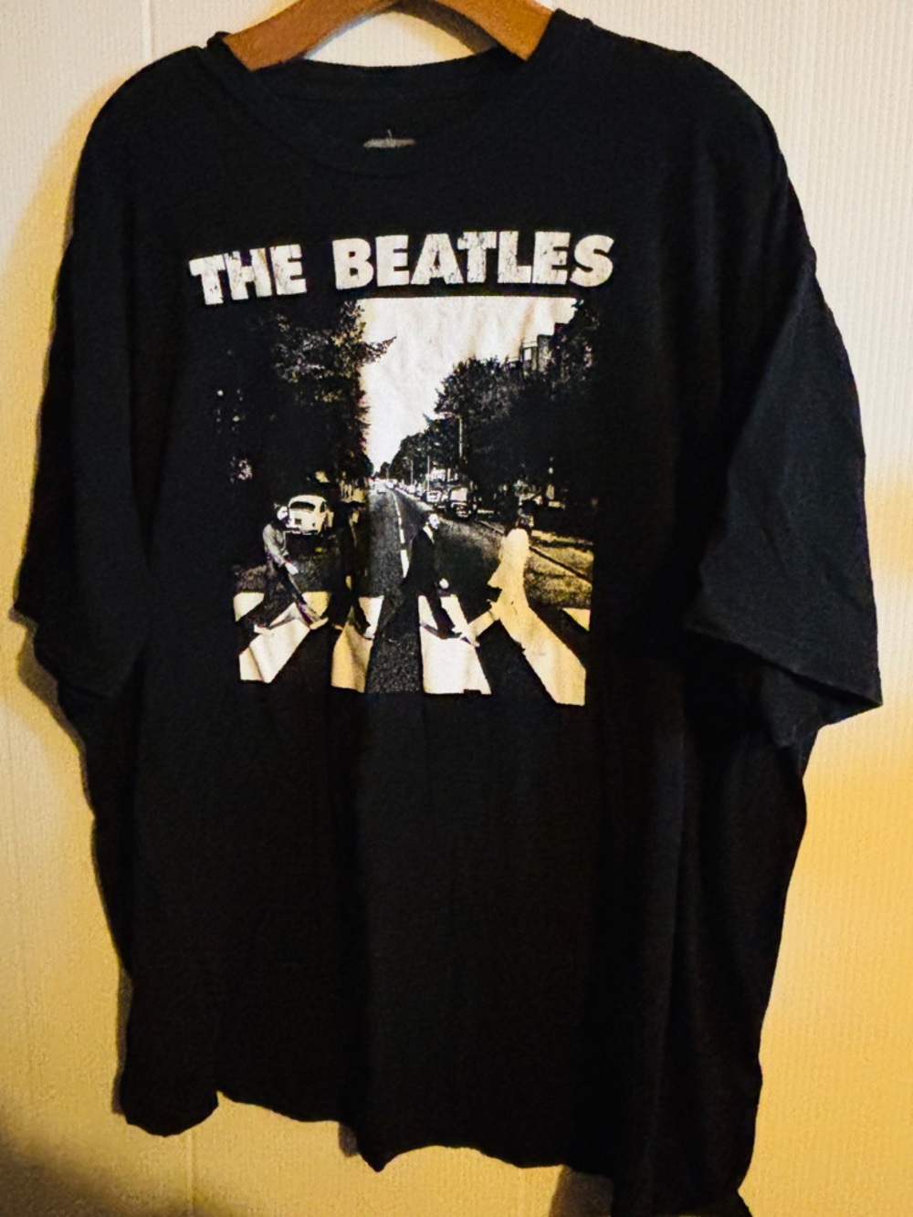 The Beatles Black & White Abbey Road Graphic Tee XXL